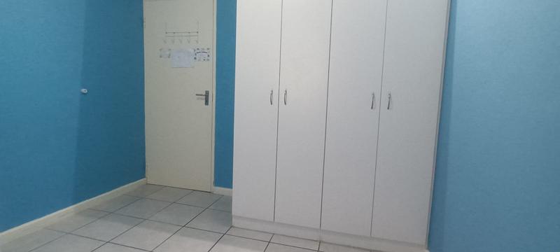 3 Bedroom Property for Sale in Pelikan Park Western Cape